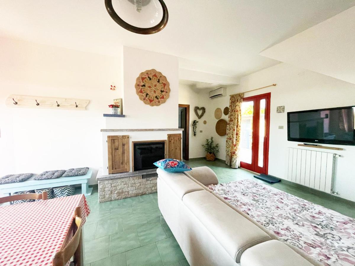 Casa Di Nelia Villa Baratili San Pietro Kültér fotó