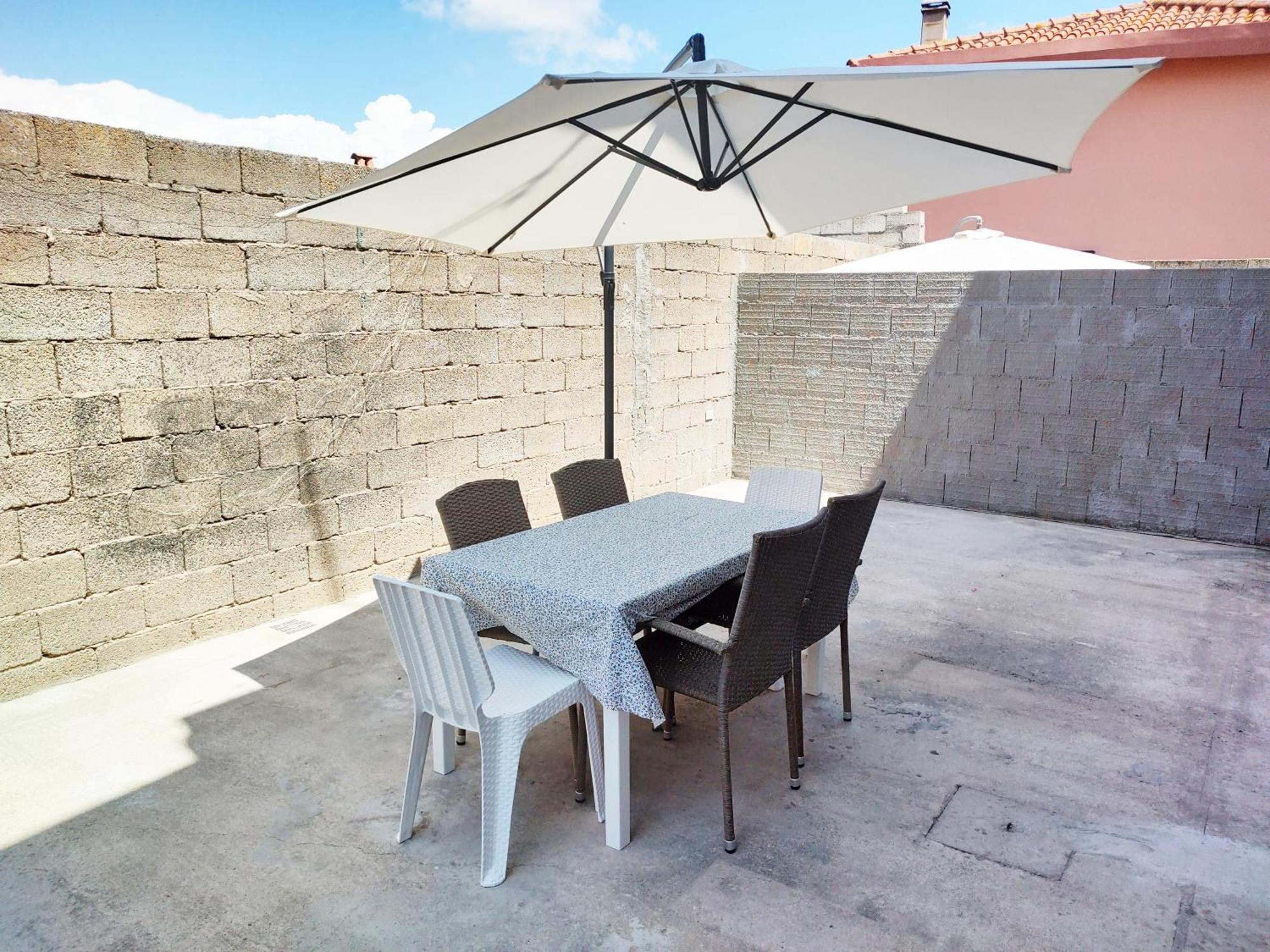 Casa Di Nelia Villa Baratili San Pietro Kültér fotó